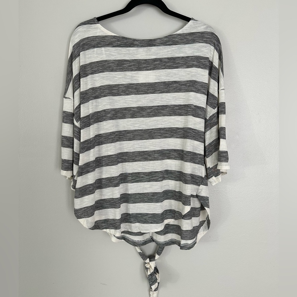 Urban Outfitters Lumiere Oversize Shirt in Small. New with tag